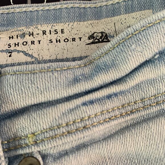 Bullhead Jean Shorts High Rise With Studs Size 7 - Picture 4 of 5